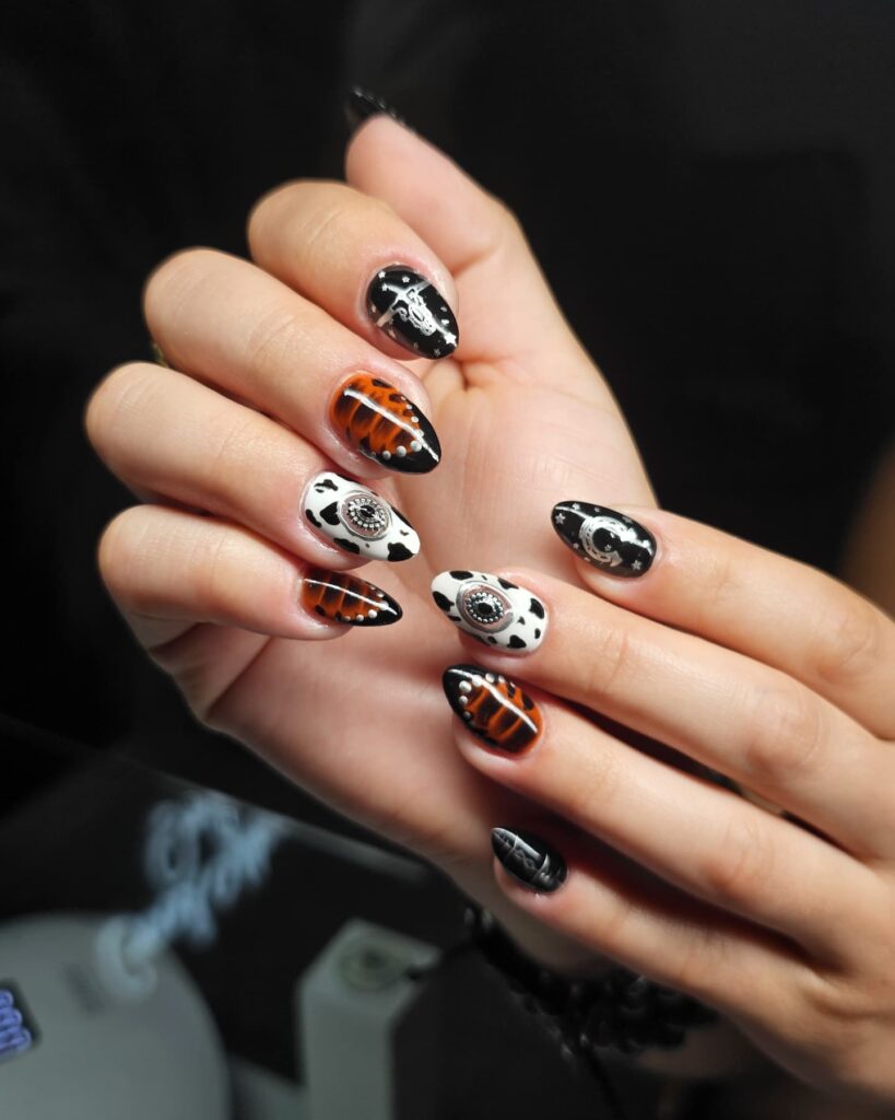 Almond Short Nail Ideas with Black and Tortoiseshell Western Art
