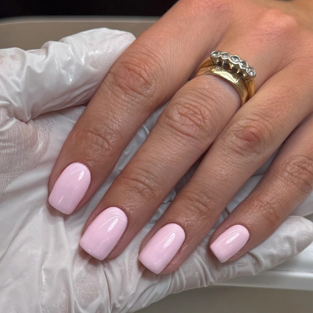 Baby Pink Soft Square Nails with a Glossy Finish – Romantic and Minimal Nail Ideas