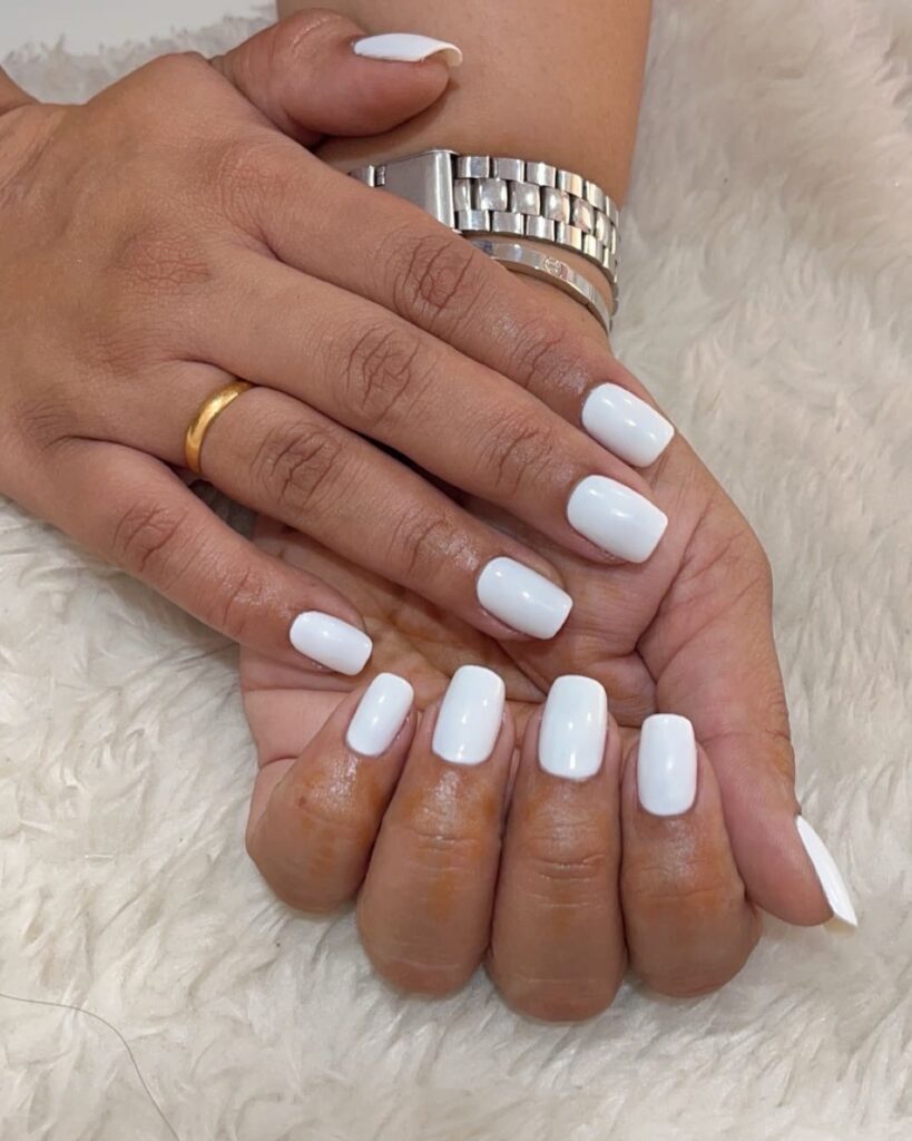 Crisp White Medium Square Nails for a Timeless and Versatile Style