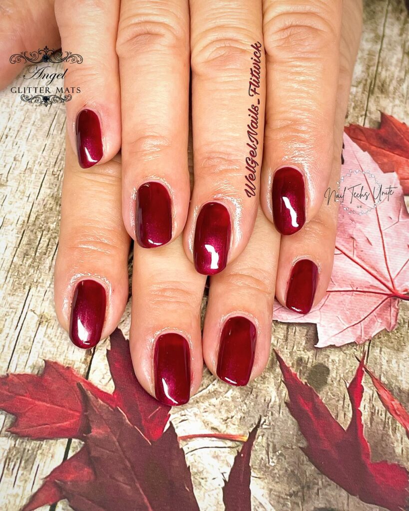 Glossy Burgundy Short Nails with Rounded Square Shape for Fall Elegance