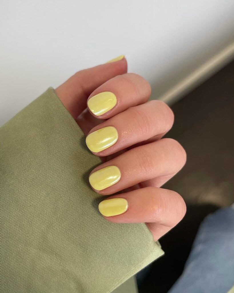 Lemon Yellow Short Round Nails – Fresh and Bright Nail Ideas for Everyday Wear