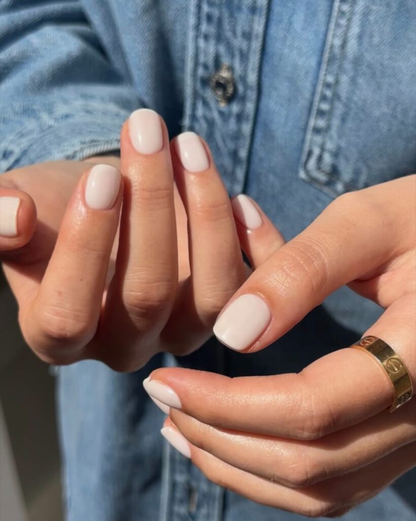 Milky White Oval Nails with Glossy Finish for a Minimalist Everyday Look