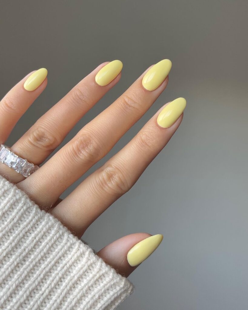 Simple Pastel Yellow Almond Nails – Fresh and Minimalist Nail Ideas for Spring or Summer