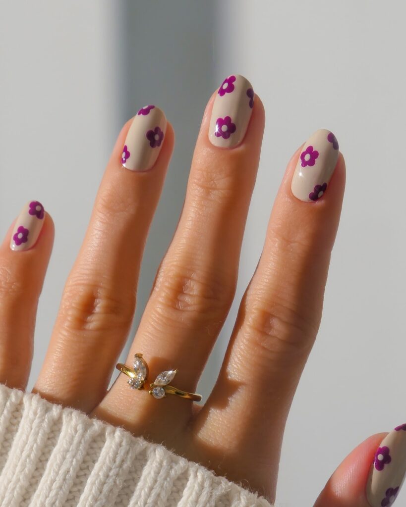 Beige floral square nails with purple daisies simple nail ideas for spring
