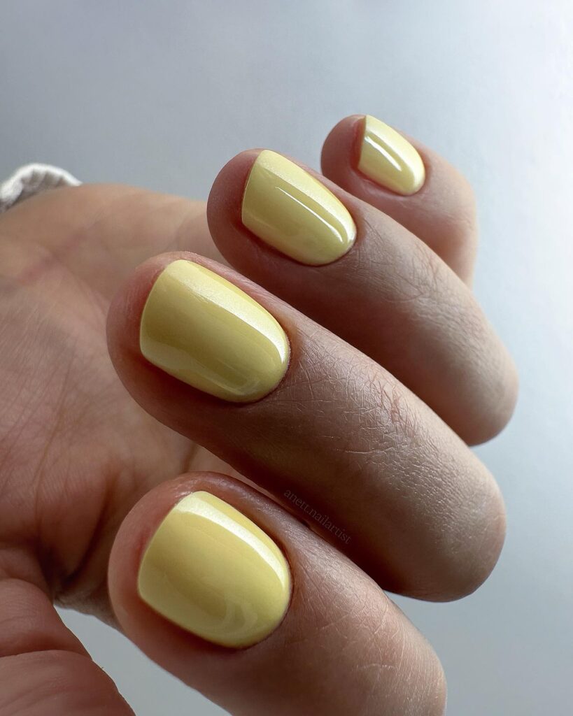 Buttery Yellow Round Nails for a Fresh and Clean Spring Nail Idea