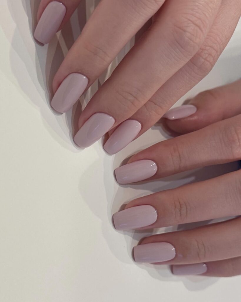 Soft Lavender Square Nails with a Romantic Spring Pastel Vibe
